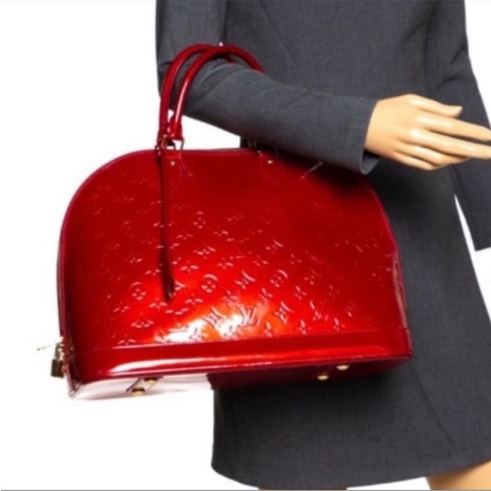 Authentic Louis Vuitton Alma Vernis GM - Picture 3 of 16